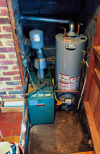 https://wangarahotwater.com.au/uploads/2025/06/gas-hot-water-system-50310.jpg