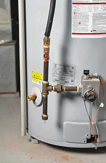 https://wangarahotwater.com.au/uploads/2025/06/gas-hot-water-system-65811.jpg