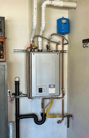 https://wangarahotwater.com.au/uploads/2025/06/instant-hot-water-systems-98444.jpg